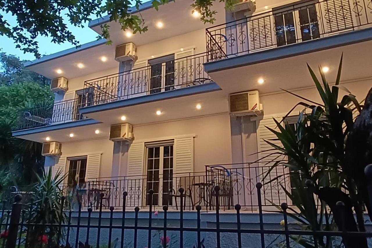 Petros Studios *
