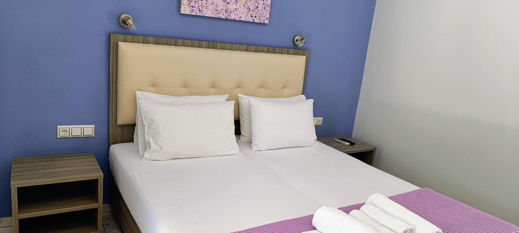 Petros Studios * Parga