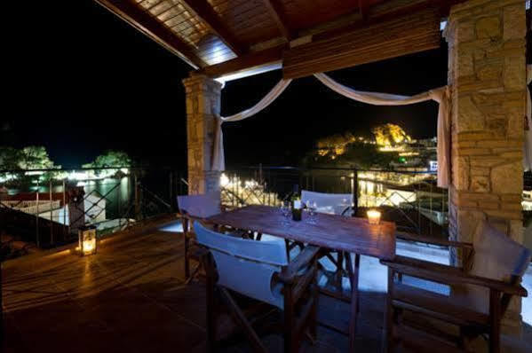 Petros Studios Parga